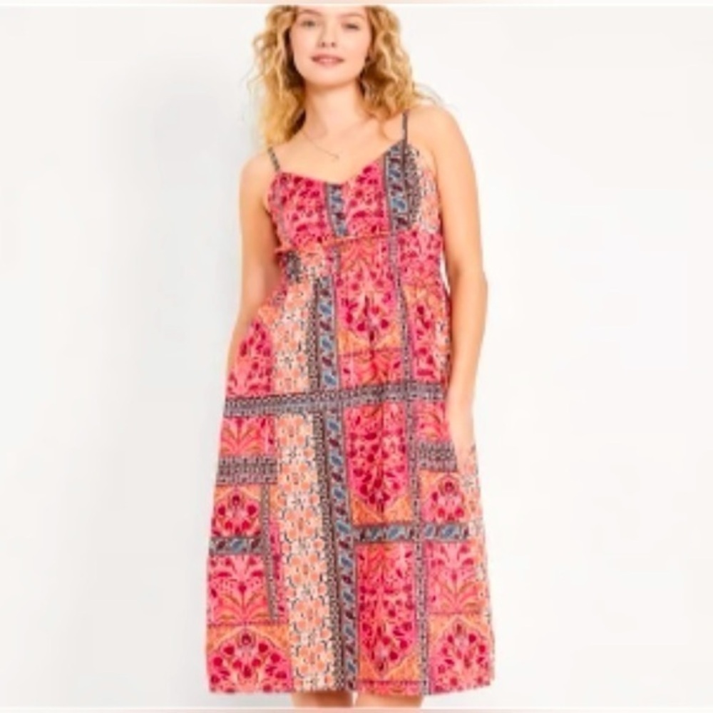 NWT Old Navy Waist-Defined Cami Midi Dress, Paisley. Size‎ M